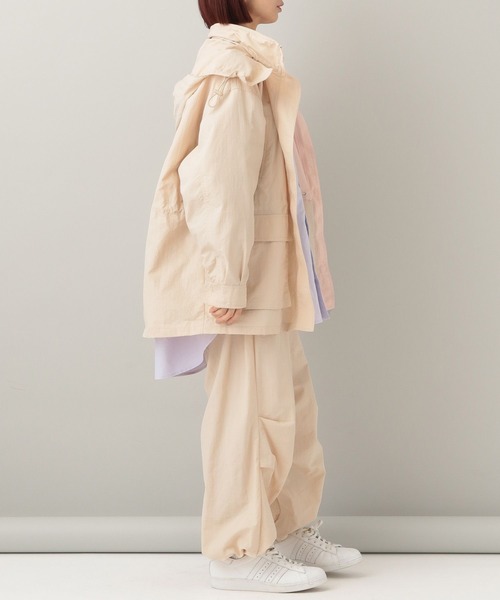 e/rm（イーアールエム）の「【e/rm・コラボ】AOR＊e/rm ナイロンパンツ（その他パンツ・レディース・ライトベージュ/ネイビー・FREE）」の10枚目の写真