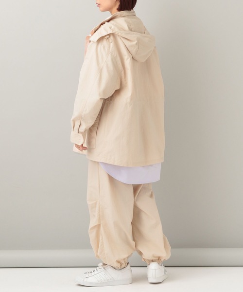 e/rm（イーアールエム）の「【e/rm・コラボ】AOR＊e/rm ナイロンパンツ（その他パンツ・レディース・ライトベージュ/ネイビー・FREE）」の9枚目の写真