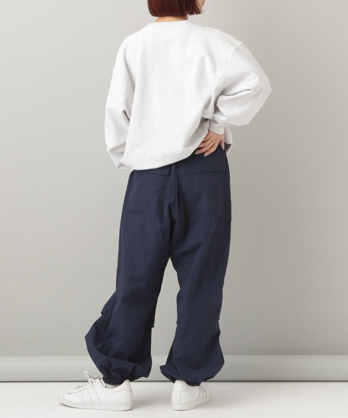 e/rm（イーアールエム）の「【e/rm・コラボ】AOR＊e/rm ナイロンパンツ（その他パンツ・レディース・ライトベージュ/ネイビー・FREE）」の4枚目の写真