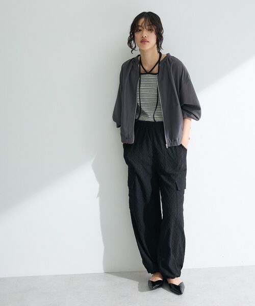 Green　Parks（グリーンパークス）の「イージーケア　シャツブルゾン（ブルゾン・レディース・チャコールグレー/ホワイト系その他2/カーキ・FREE）」の6枚目の写真