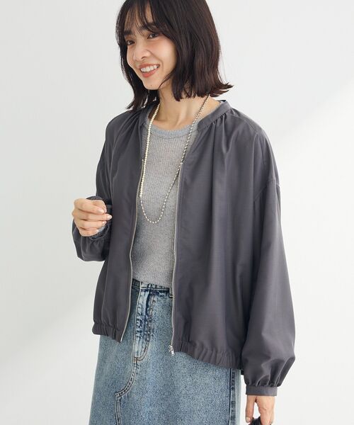 Green　Parks（グリーンパークス）の「イージーケア　シャツブルゾン（ブルゾン・レディース・チャコールグレー/ホワイト系その他2/カーキ・FREE）」の22枚目の写真