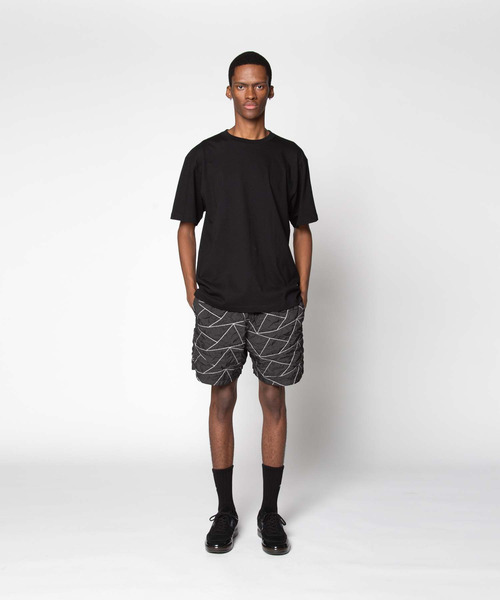 yoshiokubo(ヨシオクボ)の「yoshiokubo ヨシオクボ / MANDAN S/S T マンダンバックグラフィックプリントTシャツ / YKS25106(Tシャツ/カットソー・メンズ・ホワイト/ブラック・1/2/3/0)」の3枚目の写真