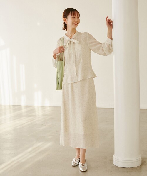 ROPE' PICNIC(ロペピクニック)の「【YOKU MOKU/ヨックモック×ROPE' PICNIC】ナロースカート(スカート・レディース・ブルー系その他4/キナリ・38/36)」の4枚目の写真