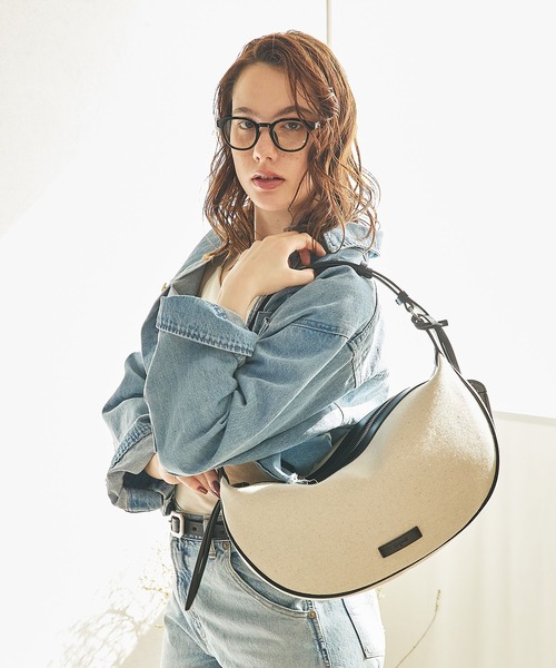 Ungrid(アングリッド)の「【Ungrid/アングリッド】リネンキャンバスコンビ カードケース付ショルダーバッグ(ショルダーバッグ・レディース・キャメル/アイボリー/ブラック・FREE)」の3枚目の写真