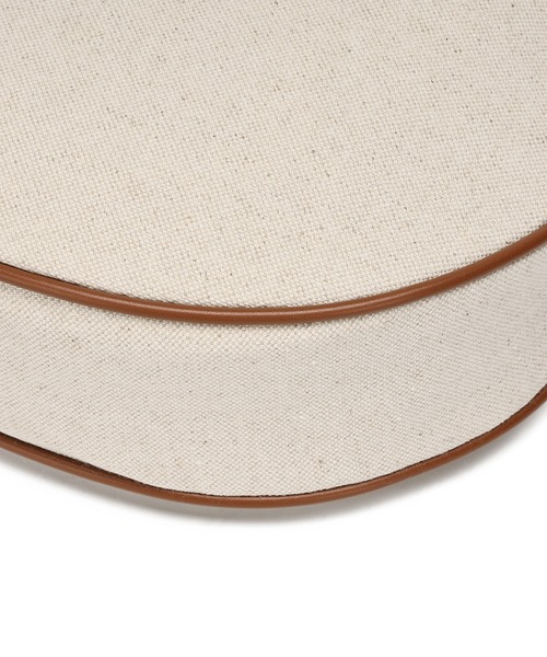 Ungrid(アングリッド)の「【Ungrid/アングリッド】リネンキャンバスコンビ カードケース付ショルダーバッグ(ショルダーバッグ・レディース・キャメル/アイボリー/ブラック・FREE)」の20枚目の写真