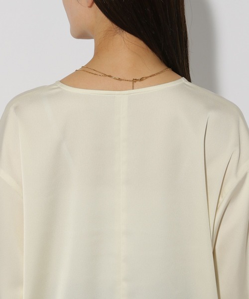 Elura（エルーラ）の「シルクライクブラウス/320164（シャツ/ブラウス・レディース・ネイビー/ホワイト/ブラウン系その他2・MEDIUM/LARGE）」の8枚目の写真