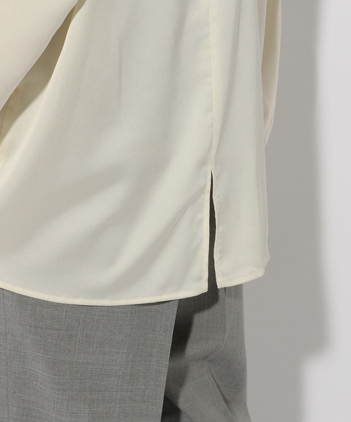 Elura（エルーラ）の「シルクライクブラウス/320164（シャツ/ブラウス・レディース・ネイビー/ホワイト/ブラウン系その他2・MEDIUM/LARGE）」の7枚目の写真