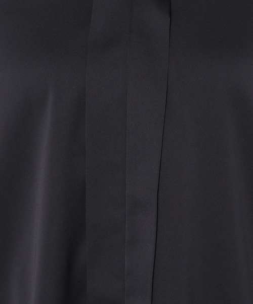 Elura（エルーラ）の「シルクライクブラウス/320164（シャツ/ブラウス・レディース・ネイビー/ホワイト/ブラウン系その他2・MEDIUM/LARGE）」の4枚目の写真