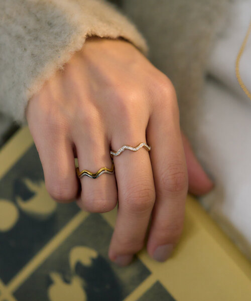 ear PAPILLONNER（イアパピヨネ）の「《金属アレルギー対応/ステンレス》ギザギザ3色リング（リング・レディース・ゴールド・14）」の14枚目の写真