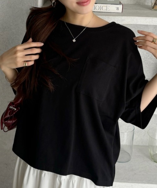 TREOVER（トレオーバー）の「【コットン100%】ポケット付きTシャツ ラウンドヘム カラバリ豊富（Tシャツ/カットソー・レディース・パープル/モカ/ベージュ/ライトグリーン/ブラウン/サーモンピンク/ブルー/チャコールグレー/オフホワイト/アイボリー/ブラック・FREE）」の3枚目の写真
