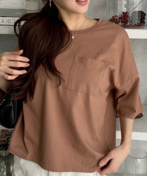 TREOVER（トレオーバー）の「【コットン100%】ポケット付きTシャツ ラウンドヘム カラバリ豊富（Tシャツ/カットソー・レディース・パープル/モカ/ベージュ/ライトグリーン/ブラウン/サーモンピンク/ブルー/チャコールグレー/オフホワイト/アイボリー/ブラック・FREE）」の20枚目の写真