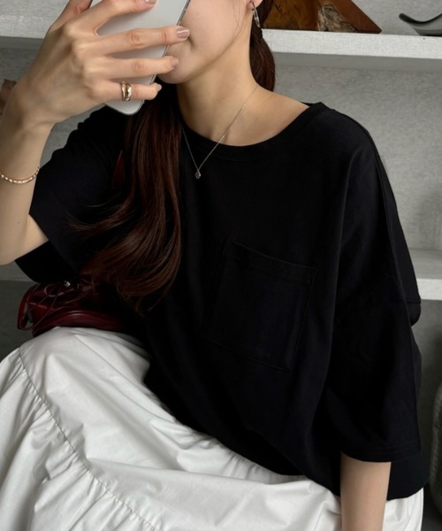 TREOVER（トレオーバー）の「【コットン100%】ポケット付きTシャツ ラウンドヘム カラバリ豊富（Tシャツ/カットソー・レディース・パープル/モカ/ベージュ/ライトグリーン/ブラウン/サーモンピンク/ブルー/チャコールグレー/オフホワイト/アイボリー/ブラック・FREE）」の12枚目の写真