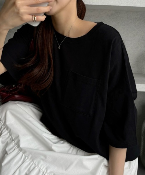 TREOVER（トレオーバー）の「【コットン100%】ポケット付きTシャツ ラウンドヘム カラバリ豊富（Tシャツ/カットソー・レディース・パープル/モカ/ベージュ/ライトグリーン/ブラウン/サーモンピンク/ブルー/チャコールグレー/オフホワイト/アイボリー/ブラック・FREE）」の13枚目の写真