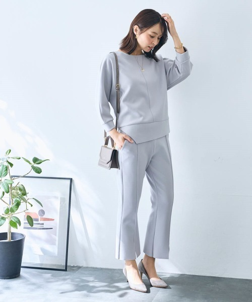 SMILE LAND（スマイルランド）の「カットソー２点セット（トップス＋クロップドパンツ）＜大きいサイズ有＞【OtonaSMILE】（Tシャツ/カットソー・レディース・ライトグレー/ネイビー・5L/4L/3L/LL/L/M）」の8枚目の写真