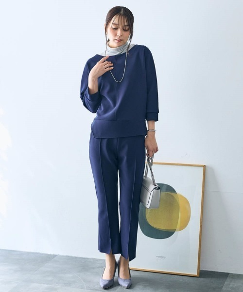 SMILE LAND（スマイルランド）の「カットソー２点セット（トップス＋クロップドパンツ）＜大きいサイズ有＞【OtonaSMILE】（Tシャツ/カットソー・レディース・ライトグレー/ネイビー・5L/4L/3L/LL/L/M）」の3枚目の写真