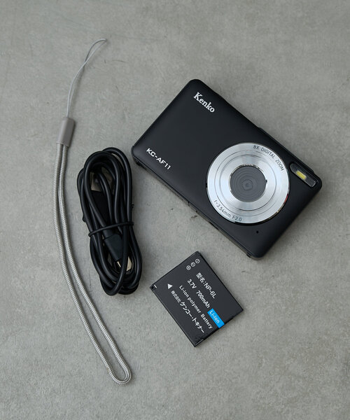 BIRTHDAY BAR デジタルカメラ ホワイト レトロ-1 超小型デジタルカメラ（生活家電）｜BIRTHDAY BAR