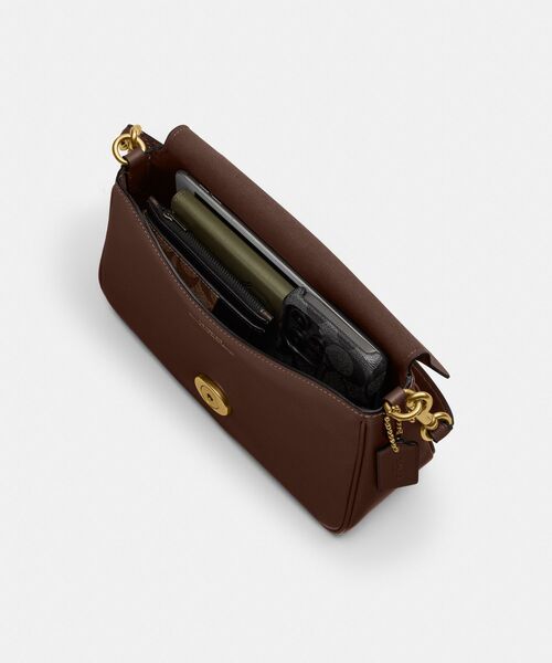 COACH（コーチ）の「ソフト タビー ショルダー バッグ（ショルダーバッグ・レディース・ブラウン系その他・ONE）」の5枚目の写真