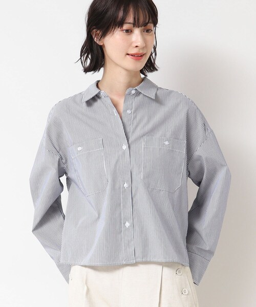Dessin(デッサン)の「【洗える・4サイズ展開】ポケット付きクロップド丈シャツ(XS~L)(シャツ/ブラウス・レディース・アイボリー系2/スモーキーグリーン系3/こしょう色系3・00/01/02/03)」の2枚目の写真