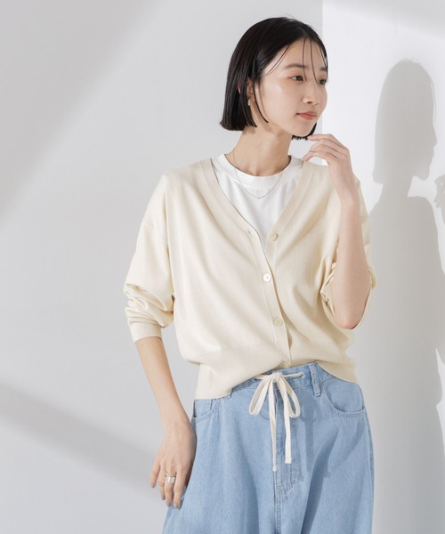 NANO universe（ナノユニバース）の「洗濯機洗い可UVカット接触冷感justVネックカーディガン（カーディガン/ボレロ・レディース・ブラック/アイボリー/グリーン・FREE）」の7枚目の写真