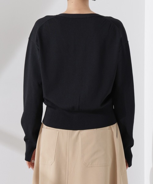 NANO universe（ナノユニバース）の「洗濯機洗い可UVカット接触冷感justVネックカーディガン（カーディガン/ボレロ・レディース・ブラック/アイボリー/グリーン・FREE）」の14枚目の写真