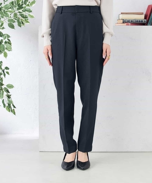 a.v.v（アーヴェヴェ）の「【洗える/ストレッチ/UVカット】麻調ストレッチテーパードパンツ（スーツパンツ・レディース・グレー/ネイビー/ベージュ・38/40/34/36/42）」の13枚目の写真