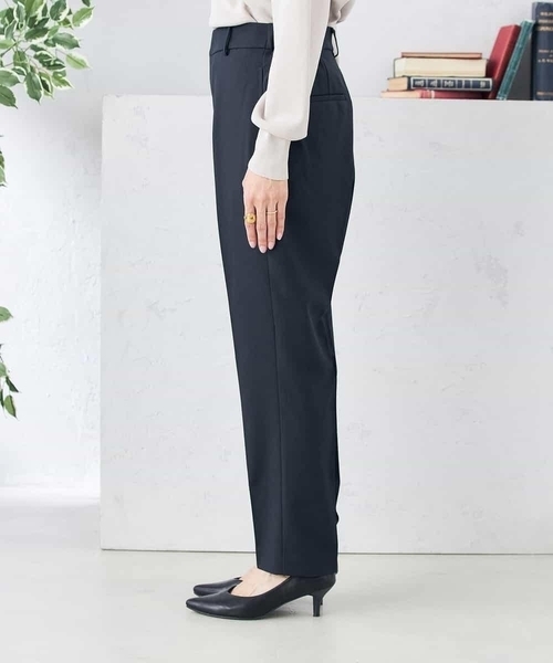 a.v.v（アーヴェヴェ）の「【洗える/ストレッチ/UVカット】麻調ストレッチテーパードパンツ（スーツパンツ・レディース・グレー/ネイビー/ベージュ・38/40/34/36/42）」の12枚目の写真