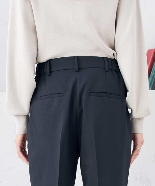 a.v.v（アーヴェヴェ）の「【洗える/ストレッチ/UVカット】麻調ストレッチテーパードパンツ（スーツパンツ・レディース・グレー/ネイビー/ベージュ・38/40/34/36/42）」の9枚目の写真