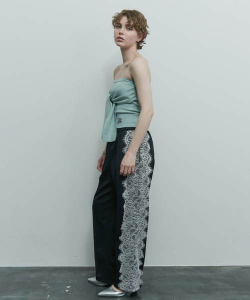 uyu.（ウユ）の「フロントリボンオフショルビスチェ【uyu./ウユ】（チューブトップ・レディース・アイボリー/グレー・FREE）」の19枚目の写真