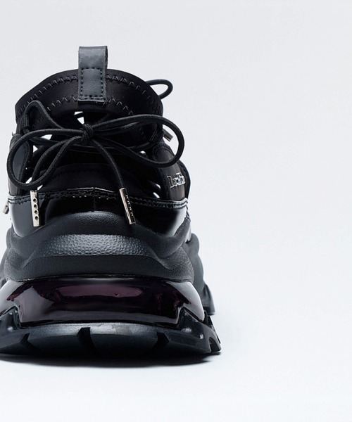 Lucida(ルシーダ)の「Zosma/ダブルリボンストレッチ厚底スニーカー(サンダル・レディース・ブラック/ホワイト/ベージュ・35/36/37/38/39)」の7枚目の写真