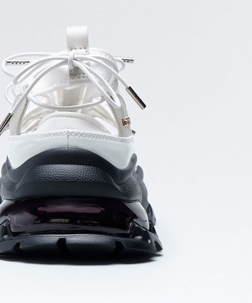 Lucida(ルシーダ)の「Zosma/ダブルリボンストレッチ厚底スニーカー(サンダル・レディース・ブラック/ホワイト/ベージュ・35/36/37/38/39)」の14枚目の写真