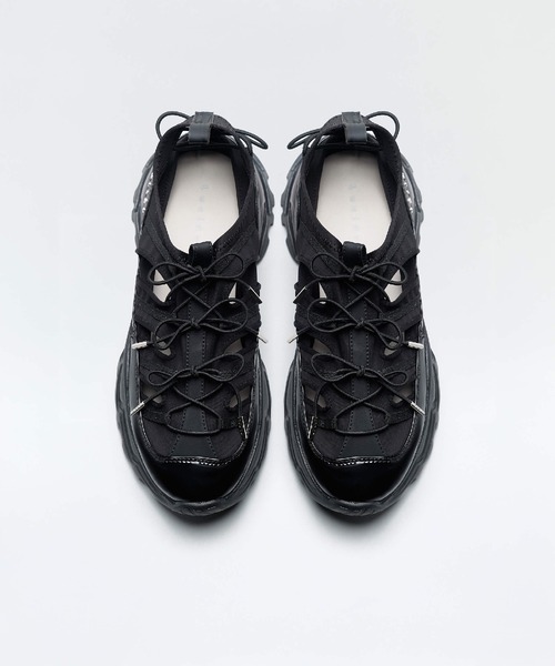 Lucida(ルシーダ)の「Zosma/ダブルリボンストレッチ厚底スニーカー(サンダル・レディース・ブラック/ホワイト/ベージュ・35/36/37/38/39)」の5枚目の写真