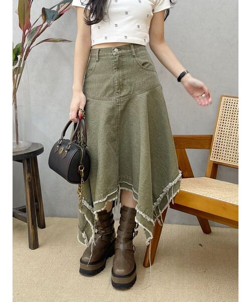 EVRIS（エヴリス）の「ランダムヘムミディーデニムスカート（デニムスカート・レディース・カーキ/ブルー・MEDIUM/SMALL）」の2枚目の写真