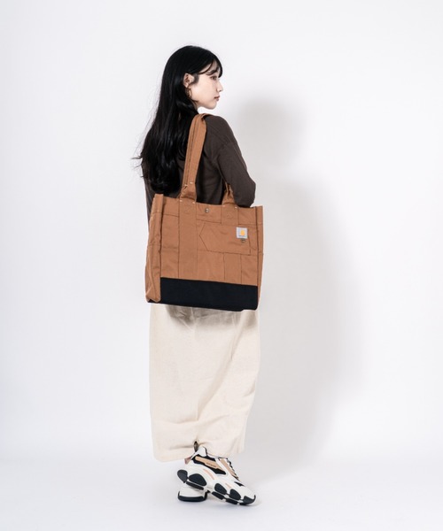 Carhartt(カーハート)の「【CARHARTT】トートバッグ Verical Snap Tote(トートバッグ・メンズ・ブラック/ブラウン・FREE)」の8枚目の写真