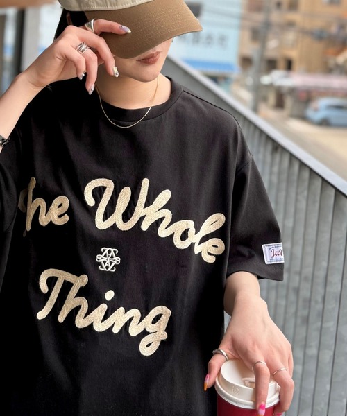 Java(ジャバ)の「《JaVaジャバコラボ》“トレンドを纏う”コード刺繍ロゴ半袖Tシャツ(オーバーサイズ)(Tシャツ/カットソー・レディース・ブラック/ホワイト/オートミール・LARGE/MEDIUM/SMALL/X-LARGE)」の2枚目の写真
