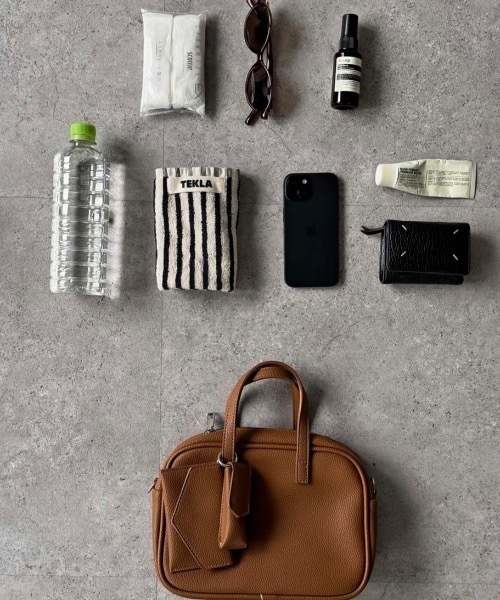 DRWCYS(ドロシーズ)の「マルチウェイケース付きバック(ショルダーバッグ・レディース・キャメル/ベージュ・FREE)」の2枚目の写真