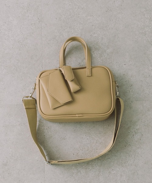 DRWCYS(ドロシーズ)の「マルチウェイケース付きバック(ショルダーバッグ・レディース・キャメル/ベージュ・FREE)」の11枚目の写真