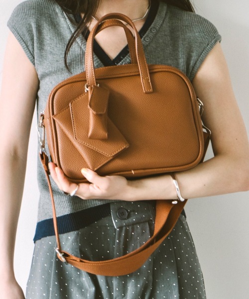 DRWCYS(ドロシーズ)の「マルチウェイケース付きバック(ショルダーバッグ・レディース・キャメル/ベージュ・FREE)」の19枚目の写真