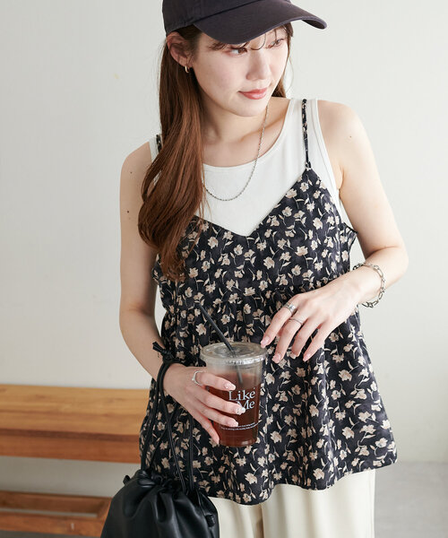 DISCOAT(ディスコート)の「花柄Vネックキャミ(キャミソール・レディース・ブラック/ベージュ・FREE)」の12枚目の写真