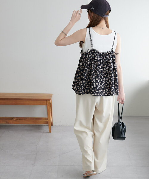 DISCOAT(ディスコート)の「花柄Vネックキャミ(キャミソール・レディース・ブラック/ベージュ・FREE)」の15枚目の写真