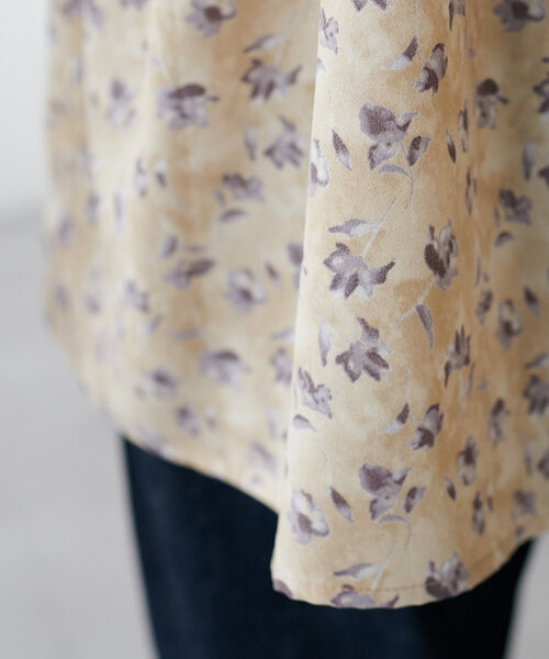 DISCOAT(ディスコート)の「花柄Vネックキャミ(キャミソール・レディース・ブラック/ベージュ・FREE)」の21枚目の写真