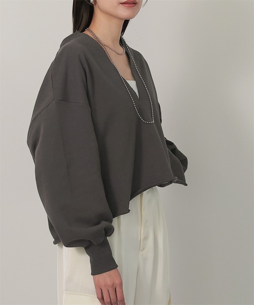 UR'S(ユアーズ)の「深Vネックスウェットプルオーバー(Tシャツ/カットソー・レディース・チャコール/オートミール/ブラック・L/M)」の17枚目の写真