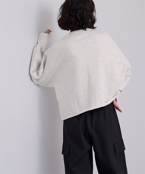 UR'S(ユアーズ)の「深Vネックスウェットプルオーバー(Tシャツ/カットソー・レディース・チャコール/オートミール/ブラック・L/M)」の11枚目の写真