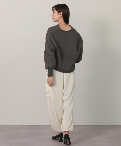 UR'S(ユアーズ)の「深Vネックスウェットプルオーバー(Tシャツ/カットソー・レディース・チャコール/オートミール/ブラック・L/M)」の19枚目の写真