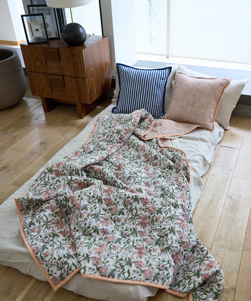 ブロックプリント　うねうねキルトブランケット　レッド キルト ブランケット インド綿 ブロックプリント ダブルサイズ