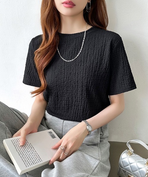 COCOMOMO(ココモモ)の「【4色×3サイズ展開】 ワッフルTシャツ ポコポコ 半袖カットソー クルーネック Tシャツ(Tシャツ/カットソー・レディース・ブルー/ライトブラウン/ホワイト/ブラック・XL/L/M)」の2枚目の写真