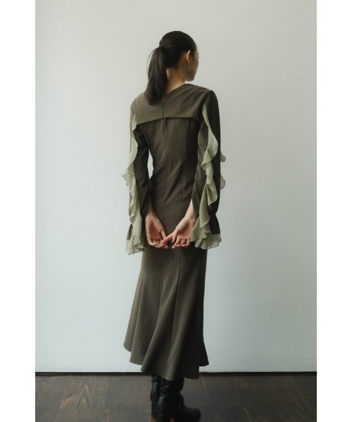【Knuth Marf/クヌースマーフ】オフショルダーデザインワンピース off shoulder design one piece/black | KNUTH MARF