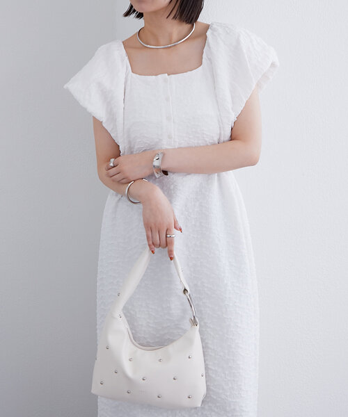 エンボスパフワンピース