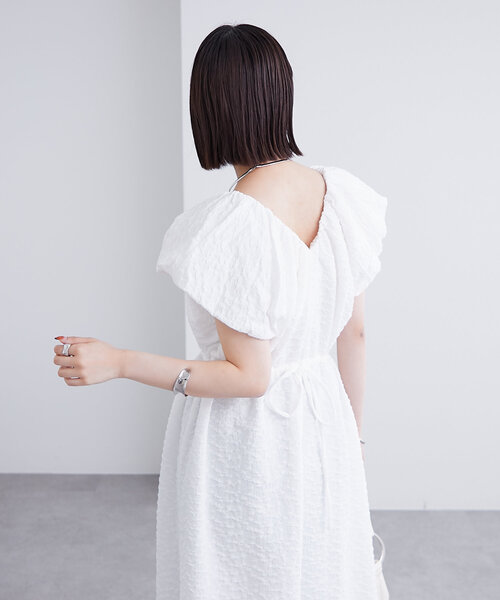 エンボスパフワンピース