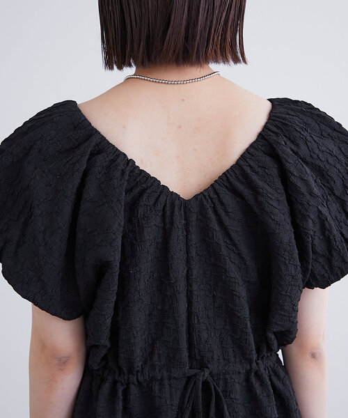 エンボスパフワンピース