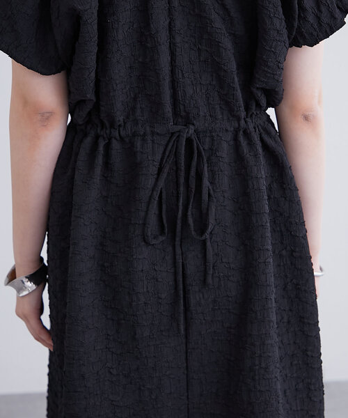 エンボスパフワンピース